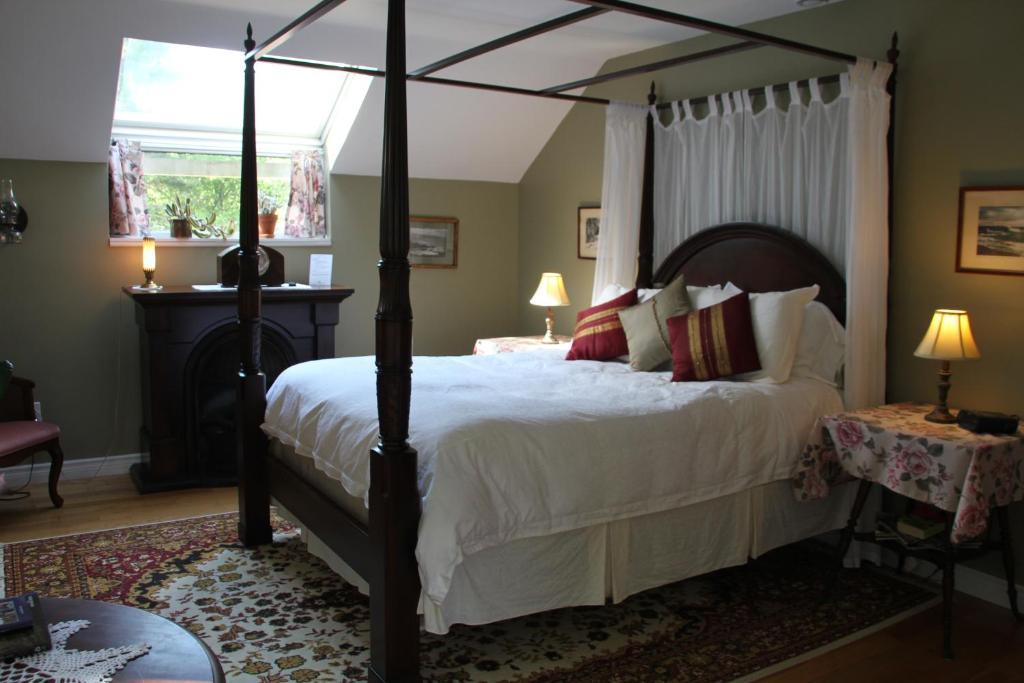 Tulips And Thistle B&B Truro Kamer foto