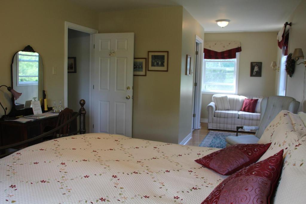 Tulips And Thistle B&B Truro Kamer foto